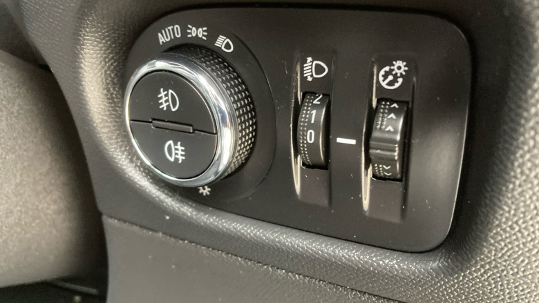 Vauxhall Mokka 100kW SRi Premium 50kWh 5dr Auto Electric Hatchback